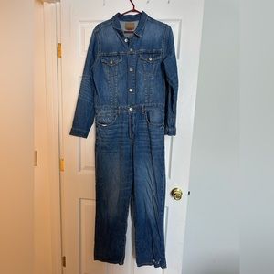 American eagle denim jumpsuit. Worn twice.